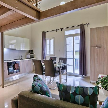 Charming Valletta 1 Bedroom Apartment Off Republic Street Sleeps 4 Eksteriør bilde