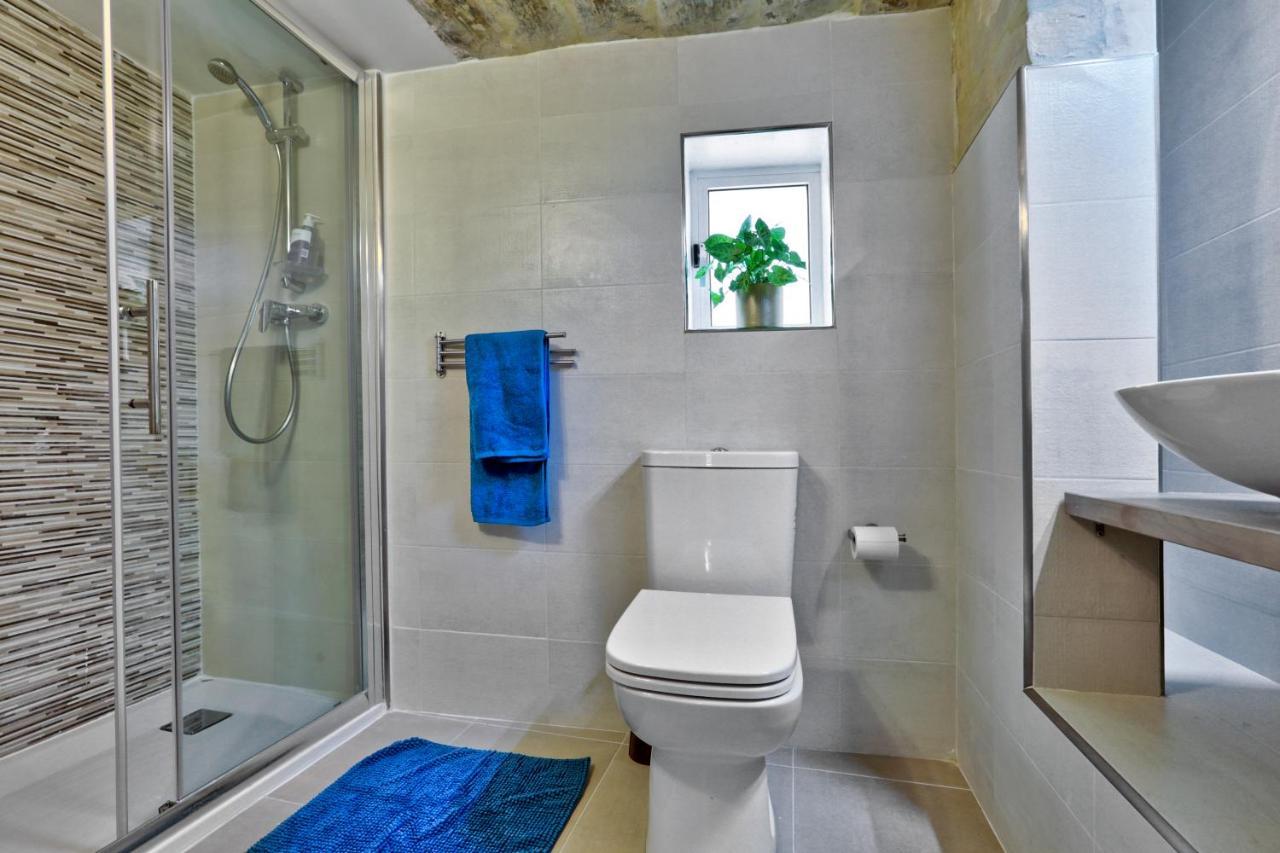 Charming Valletta 1 Bedroom Apartment Off Republic Street Sleeps 4 Eksteriør bilde